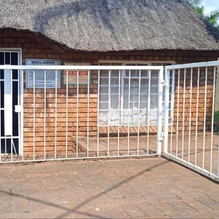 Kaste Guesthouse Tzaneen Eksteriør billede